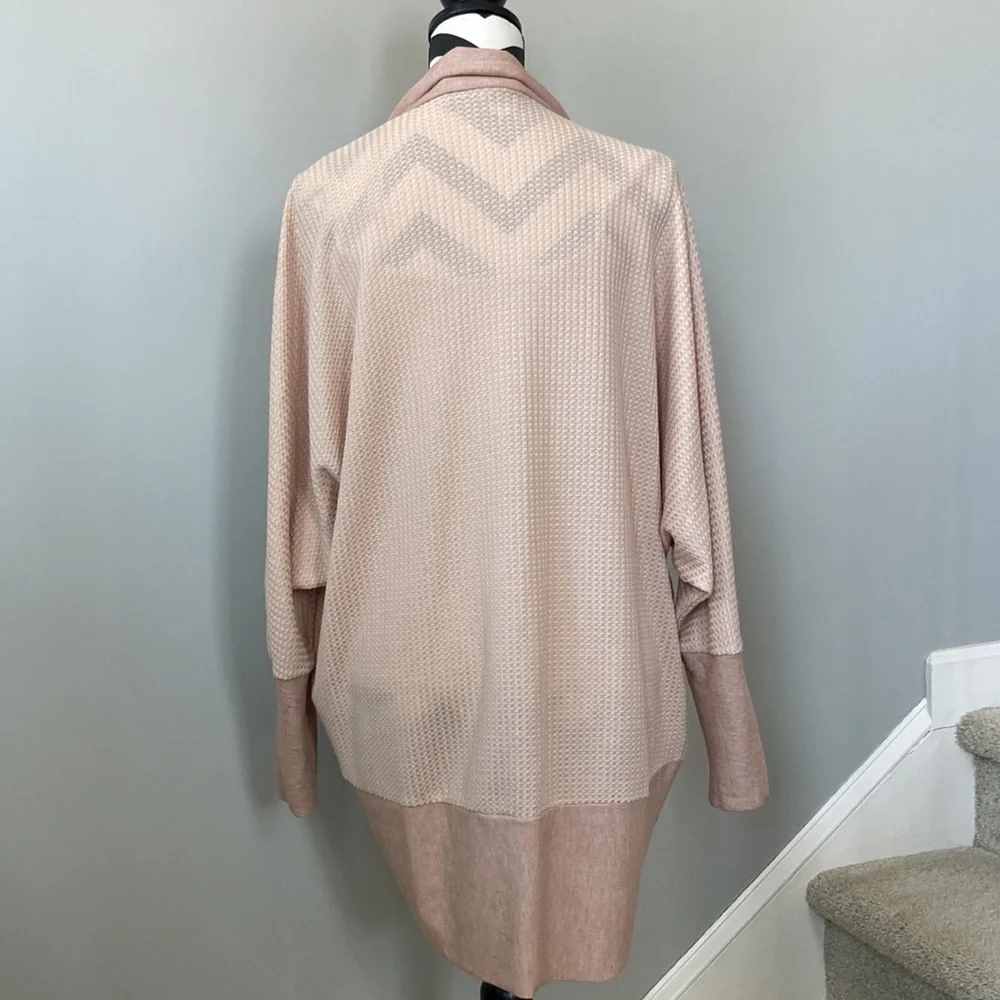 Doe & Rae Vacay Cardigan - Picture 8 of 9